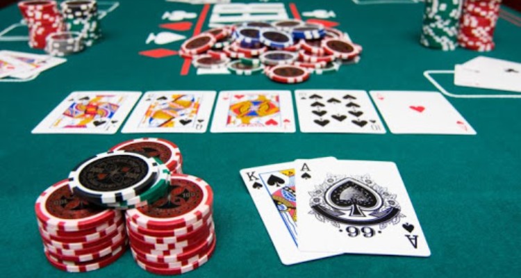 Tips Sederhana dan Menarik Bermain Poker Online